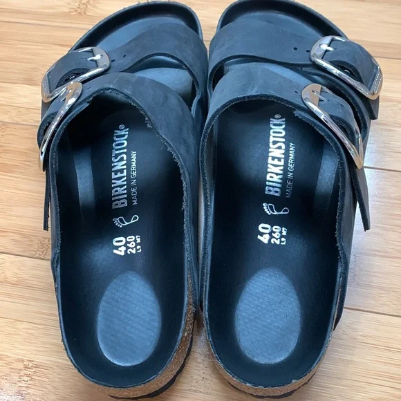Birkenstock. Arizona Big Buckle - Oiled Leather. Black. Sz 40. EUC. - Picture 2 of 4